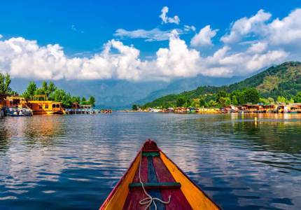 5-Days Srinagar Escape – From Chandigarh to Heaven